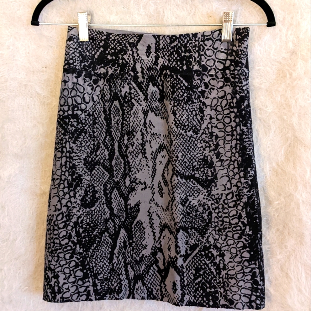 Snakeskin Print Pencil Skirt